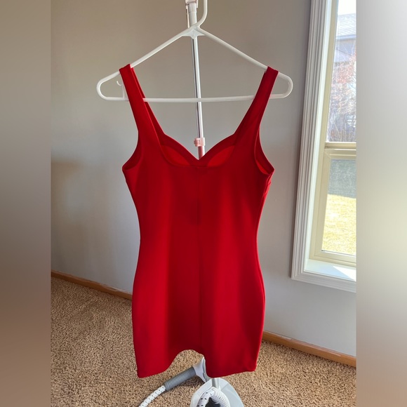 EXPRESS RED MINI DRESS - Picture 2 of 3